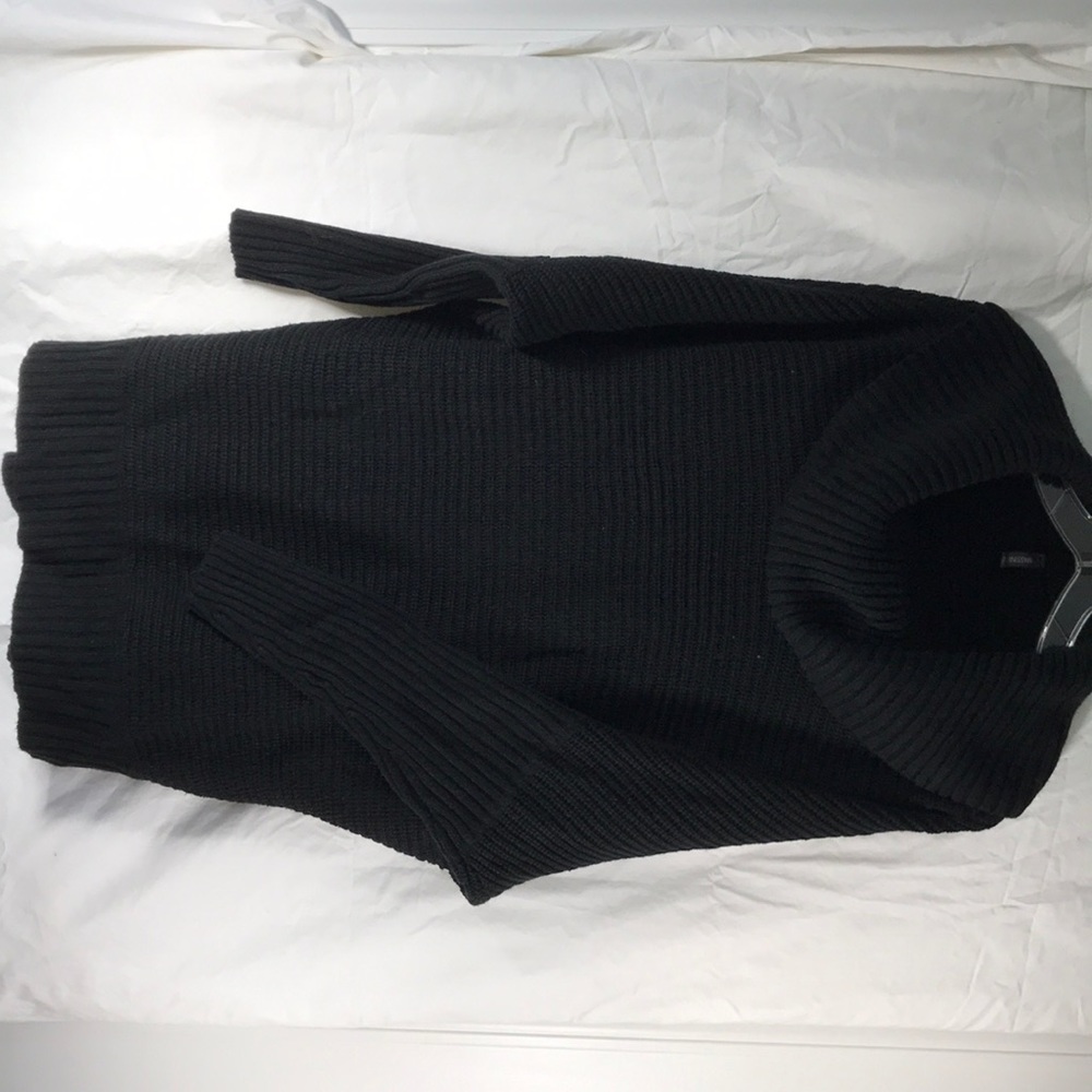 Knit sweater